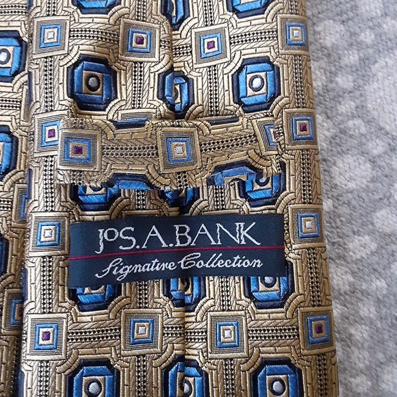 Men's tie - Picture 2 of 3